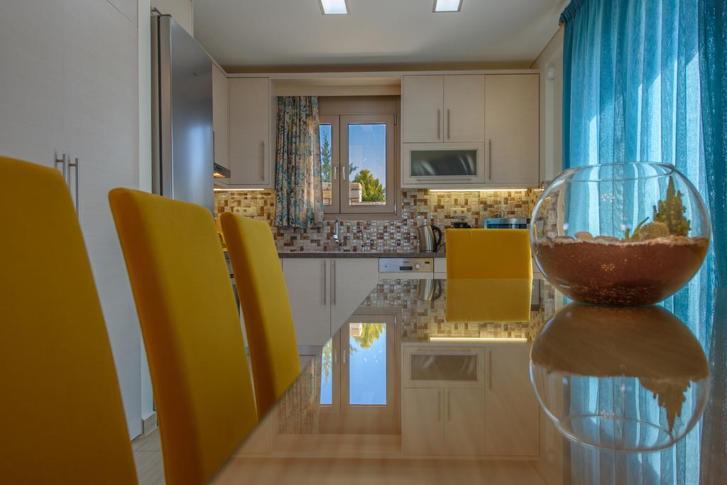 Golden Sky Villa カミラリ エクステリア 写真